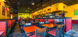 moes5guys-tables2